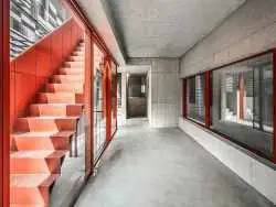 تصاویر؛ معماری دیدنی در زمینی با عرض 4 متر