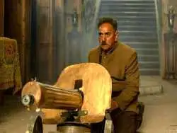 پرویز خان دل از اینستاگرام کند و تفنگ به دست گرفت