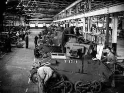 تصاویر؛ سفر در زمان؛ کارخانه تولید تانک آلمان در جنگ جهانی دوم