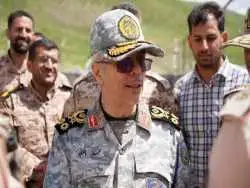 عکس؛ سفر در زمان؛ «سرلشکر باقری در کنار صادق آهنگران» در ایام جنگ؛ دهه 60