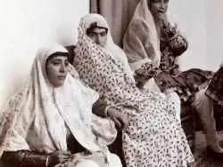 تصاویر؛ سفر به عصر قاجار؛ از «سه چرخه سواری ناصرالدین شاه» تا «ژست مظفرالدین شاه با صندلی سلطنتی»