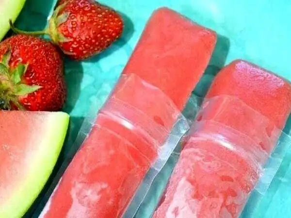 یخمک هندوانه؛ یک دسر خوشمزه برای کودکان در تابستان