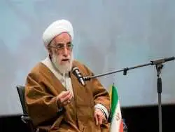 عکس؛ سفر در زمان؛ «آیت الله جنتی» در 56 سالگی در مجلس خبرگان؛ سال 1361