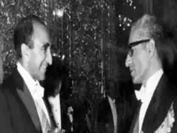 سفر در زمان؛ یادداشت های علم، چهارشنبه 5 مهر 1351: شاه گفت ممکن است باز هم معاملاتی با روس ها بکنم؛ باید ترتیباتی بدهیم که مشتی به دهن عراقی ها بکوبیم و حمایت شوروی از آن ها کمتر شود