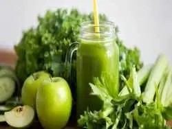 بهترین نوشیدنی ها برای کوچک کردن شکم