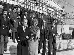 عکس؛ سفر در زمان؛ شاه و فرح در مراسم افتتاح ایران ناسیونال، اردیبهشت 1346