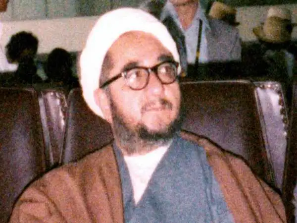 عکس؛ سفر در زمان؛ «محمدصادق خلخالی در یک دیدار سیاسی» در طرابلس لیبی؛ دهه 60