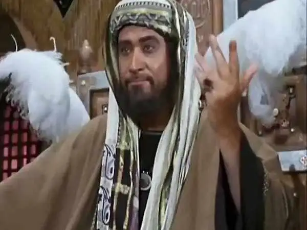 عکس؛ سفر به تاریخ؛ چهرۀ «بن مطیع» (سریال مختارنامه) در 38 سالگی در یک فیلم اکشن؛ سال 1374