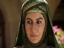 عکس؛ سفر به تاریخ؛ چهرۀ «عمره، همسر مختار» در 23 سالگی در یکی از اولین فیلم هایش؛ سال 68