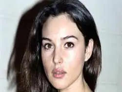 عکس؛ سفر در زمان؛ «مونیکا بلوچی، نماد زیبایی در سینمای ایتالیا» در 40 سالگی؛ سال 1383