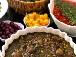 طرز تهیه قرمه سبزی تبریزی؛ قرمه سبزی متفاوت و خوشمزه