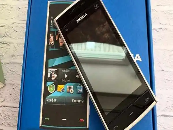 عکس؛ نوکیا x6-00: این گوشی حرفه ای موزیک بود؛ یادتان هست؟