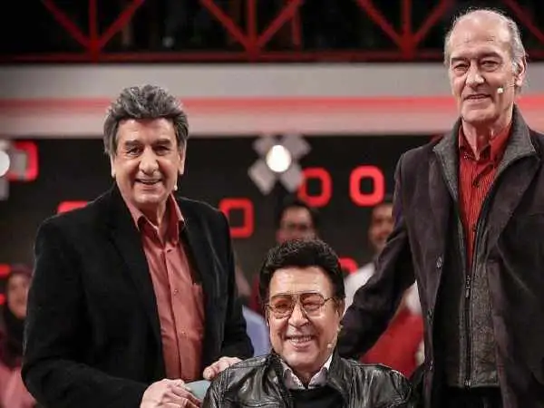 عکس؛ سفر در زمان؛ «ناصر طهماسب و منوچهر والی زاده» در حال دوبله یک فیلم؛ دهه 50