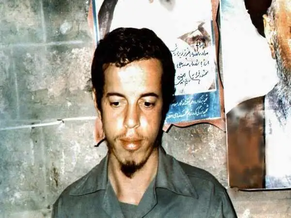 عکس؛ سفر به تاریخ؛ «حسن باقری، برادر سرلشکر باقری» در دوران خبرنگاری در بیمارستان