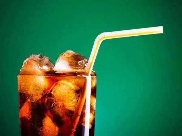 نوشابه های رژیمی خطر ابتلا به دیابت را افزایش می دهند!