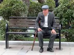 بازنشستگان بخوانند؛ حق بیمه بازنشستگان افزایش یافت؟