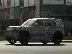 عکس؛ شاسی بلند مشترک چری و لندروور در خیابان رؤیت شد