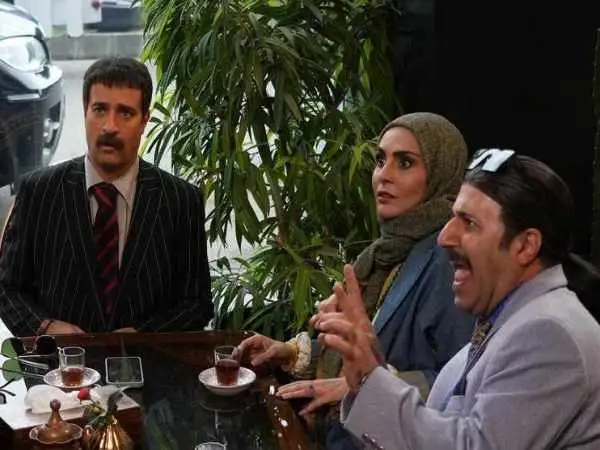 عکس؛ سفر زمان؛ «شری، زن ارسطو» در کنار «ابن ملجم» در پشت صحنۀ یک فیلم