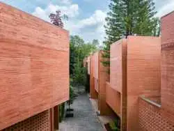 تصاویر؛ زیباترین ساختمان های مدرن که با «بتن قرمز» ساخته شده اند