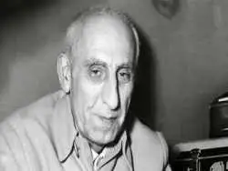 سفر در زمان؛ ارکستر دسته های صندلی در مجلس؛ دکتر مصدق: «مارشال چماق به دست برو بیرون»