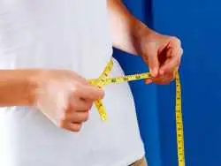 بستن شکم با پلاستیک حین ورزش باعث کاهش وزن می شود؟