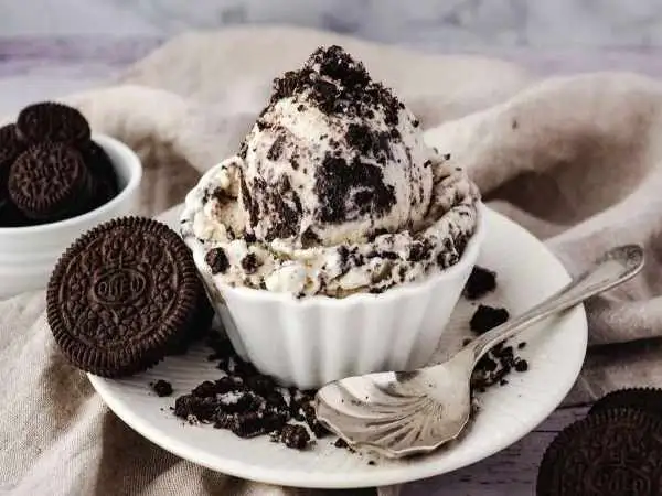 طرز تهیه بستنی اورئو در منزل