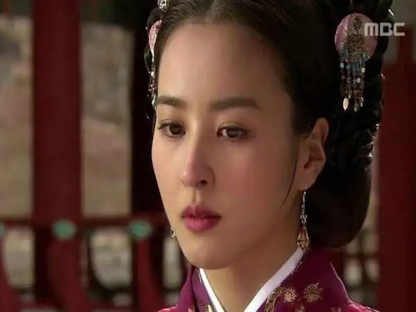 عکس؛ سفر به تاریخ؛ چهرۀ «بانو سوسانو» (سریال جومونگ) در دوران دبیرستان