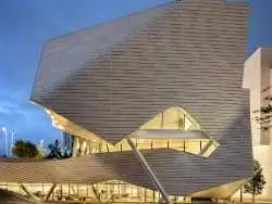 عکس؛ آن سوی هندسه؛ تام مین، معماری که قواعد را خم می کند