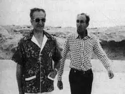 سفر در زمان؛ یادداشت های علم، شنبه 6 آبان 1351: قرارداد ما در خصوص مسألۀ هیرمند به مجلس افغانستان رفته؛ شاه گفت «مجلس آن جا خرتوخر عجیبی است»