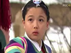 عکس؛ سفر در زمان؛ چهره «بازیگر نقش کودکی دونگ یی» در 21 سالگی؛ سال 1399