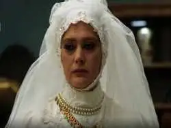 عکس؛ سفر به تاریخ؛ چهرۀ «آنیه کمیل» (سریال طوبی) در 8 سالگی با لباس هندی