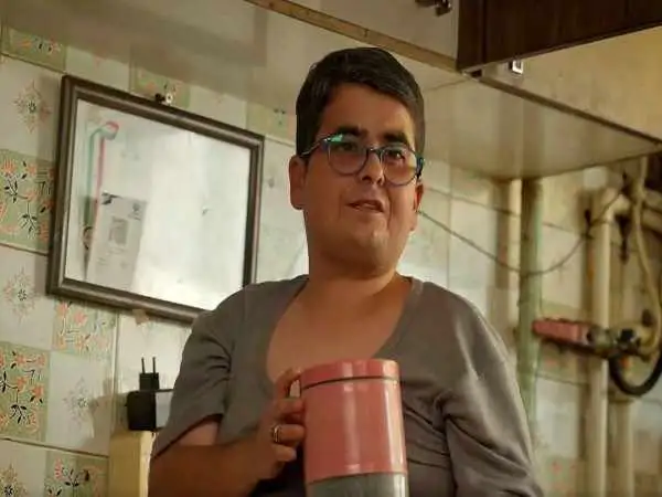 عکس؛ سفر در زمان؛ «مطلب، دبیر فیزیک» خارج از سریال پایتخت 7 در 40 سالگی