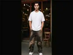 شلوار بگ را با چه چیزی ست کنیم؟ 10 ایده استایل با بگ برای خانم ها و آقایان