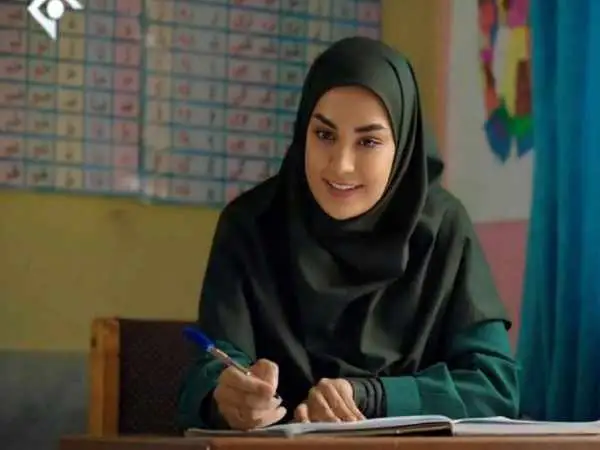 عکس؛ سفر در زمان؛ «معلم سالار» خارج از سریال پایتخت در 24 سالگی؛ سال 1403