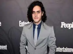 تصاویر؛ عکس های شخصی، زندگی خصوصی و بیوگرافی آریا شاه قاسمی