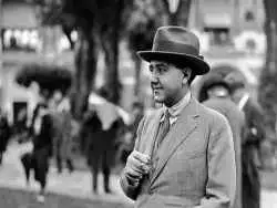 سفر در زمان؛ احمدشاه وسواسی و به شدت صرفه جود و مقتصد بود