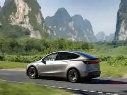 عکس؛ شاسی بلند 6 نفره ایلان ماسک؛ ماشین «تسلا مدل وای ال» رونمایی شد