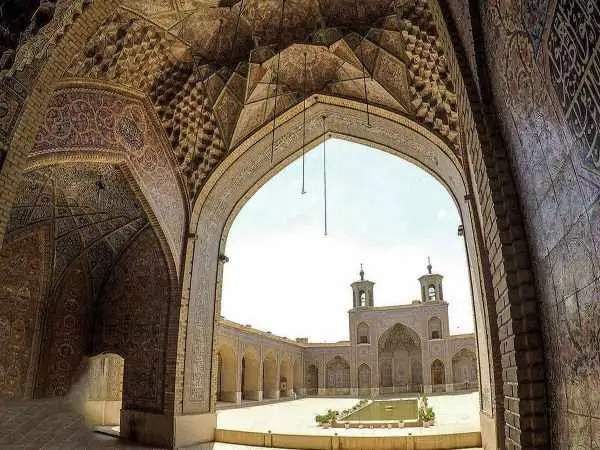 تصاویر؛ مسجد صورتی شیراز کجاست ؟