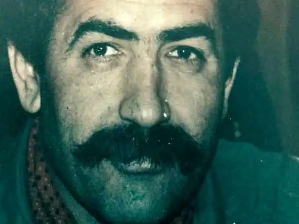 عکس؛ سفر در زمان؛ «محمود اسکندری» خلبان افسانه ای فانتوم در کنار خلبان کریم رفاهی؛ دهه 60