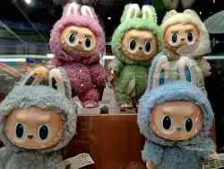 لبوبو باربی را شکست داد؛ فروش عروسک ترسناک به یک میلیارد دلار می رسد