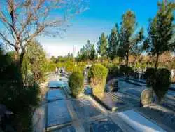 عکس؛ سفر به تاریخ؛ رژۀ «نعش کش ها» در روز افتتاح «بهشت زهرا»؛ سال 1349