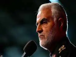 عکس؛ سفر به تاریخ؛ کوهنوردی «سردار سلیمانی» در کنار «رهبر انقلاب» در کرمان؛ سال 1384