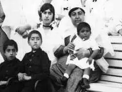 عکس؛ سفر به تاریخ؛ عکس آتلیه ای «آسیه خانم، خواهر احمدشاه قاجار» در 7 سالگی