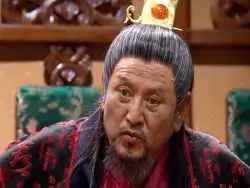 عکس؛ سفر زمان؛ چهرۀ «امپراتور هه بورو، پدر گوموآ» (سریال جومونگ) بعد از 19 سال در 85 سالگی