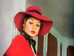 عکس؛ سفر به تاریخ؛ «گوگوش» در نوجوانی و در کنار پدرش «صابر آتشین»؛ دهه 30