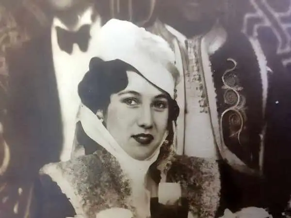 عکس؛ سفر به تاریخ؛ آخرین تصویر «فوزیه ملکه در کنار محمدرضا پهلوی»؛ سال 1324