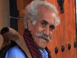 عکس؛ سفر در زمان؛ «کاووس عدالت» سریال نون خ با لباس خلبانی و در میان افسران ارتش؛ دهه 70