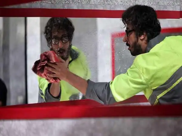 نقد فیلم مرد عینکی؛ گلاب به روی مخاطب سینما