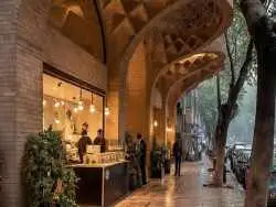 تصاویر؛ چای خانه با الهام از معماری ایرانی؛ «تی بار» جذاب تر است یا کافی شاپ های مدرن؟
