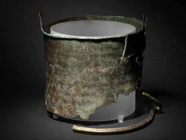 عکس؛ سفری شگفت انگیز به قرن ششم با کشف بقایای انسانی و یک راز 1400 ساله از دل خاک